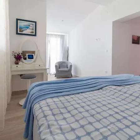 Chilly Apartment *